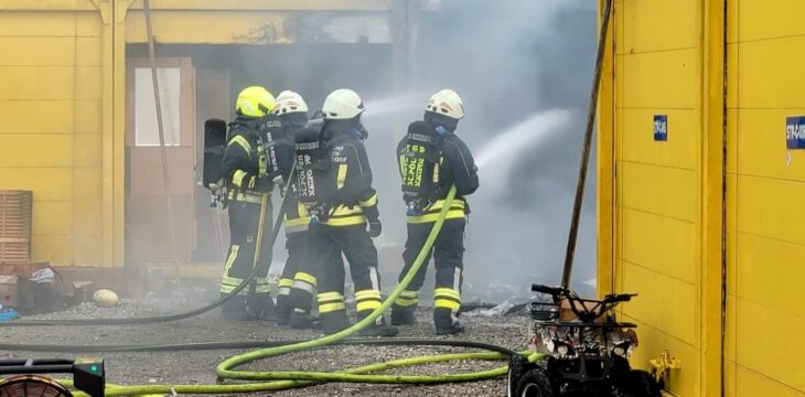 Containerbrand • 9 Stunden im Einsatz ⏰ 